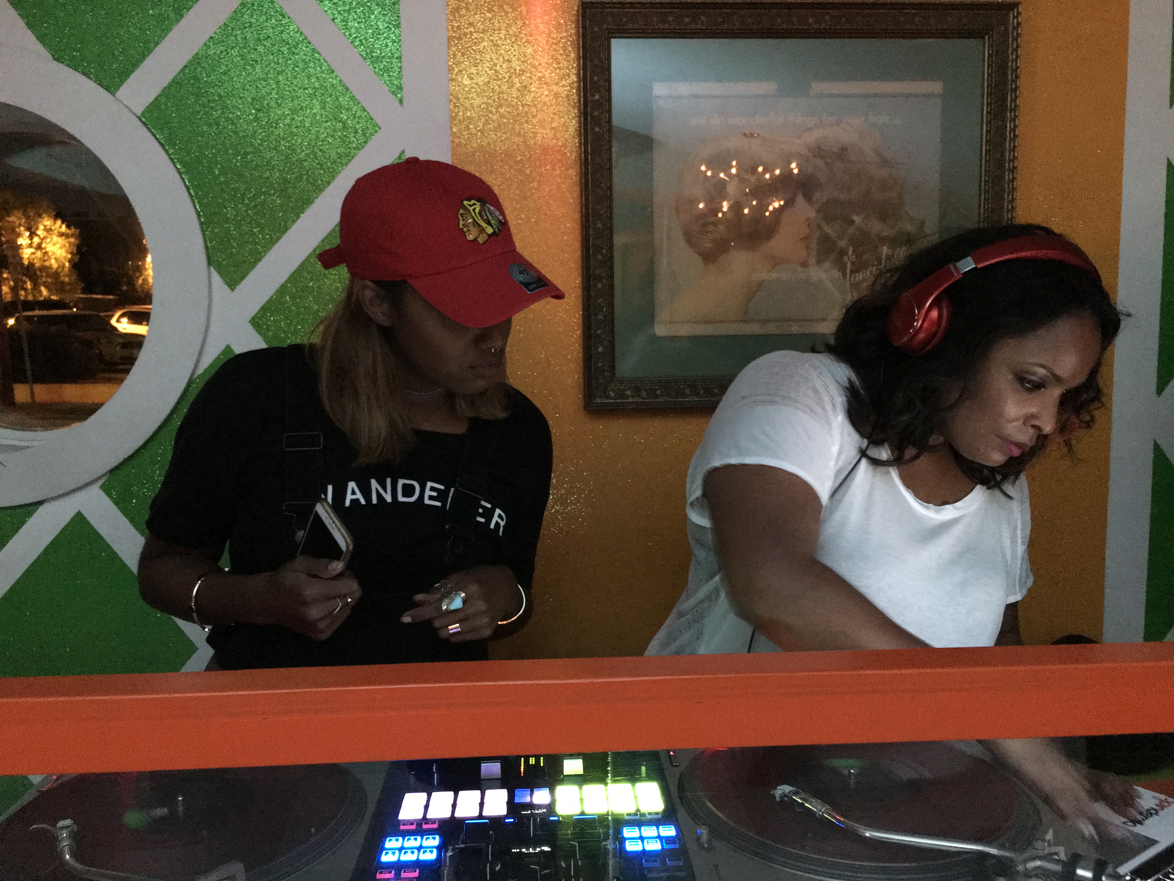 Dallas Own DJ Spinderella Joins Daughter For Show Ahead Of VH1 Honor 